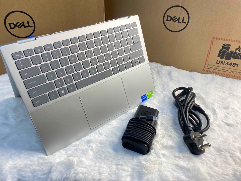 Refurbished Laptop| Dell Inspiron 7420 Touchscreen 2in1 | i7 12th Gen • 16GB • 512GB 2GB Graphics Card 14 • Backlit Silver